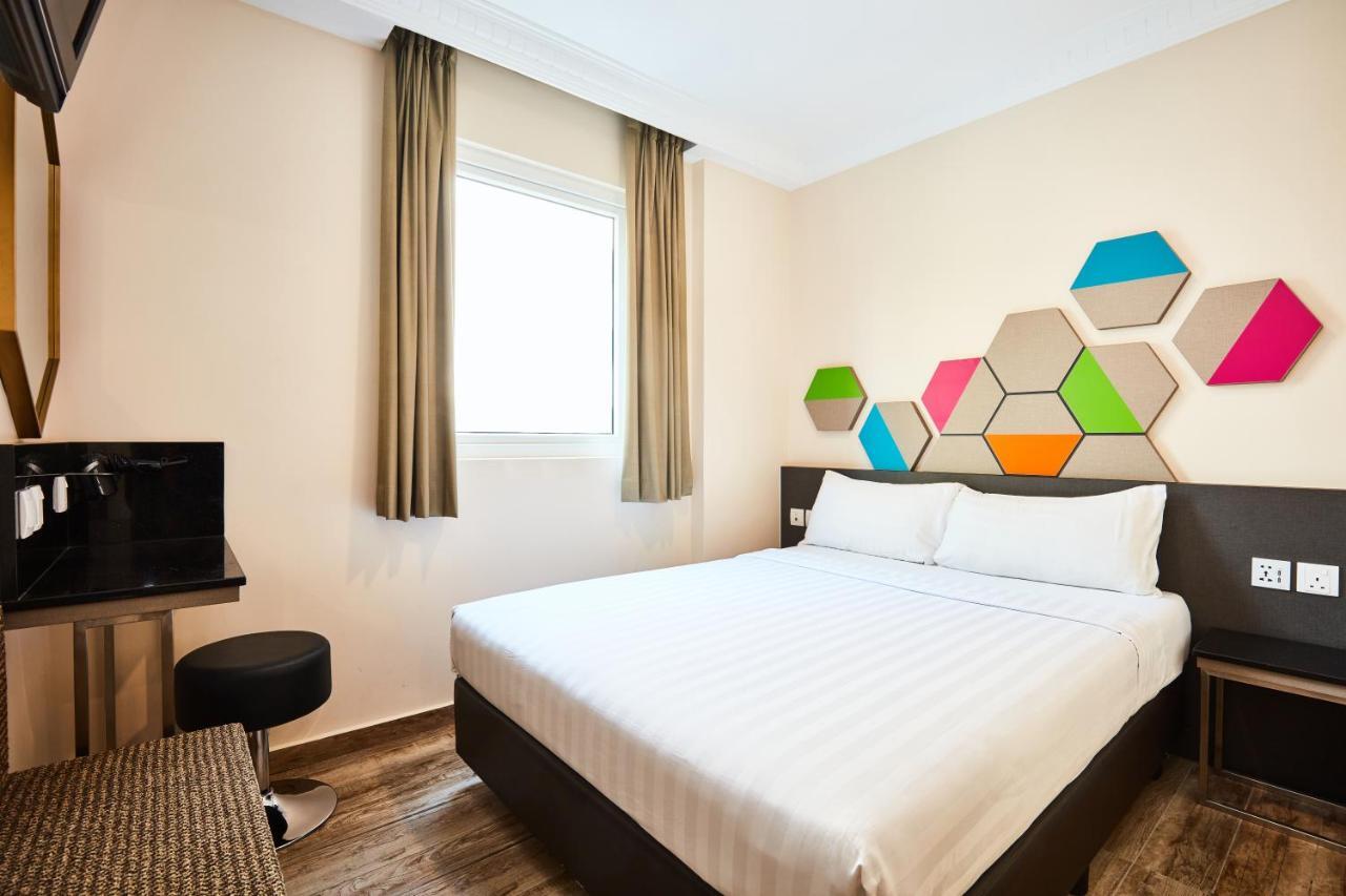 Ibis Budget Emerald 2*